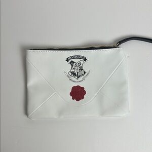Hogwarts White Clutch - Harry Potter Letter